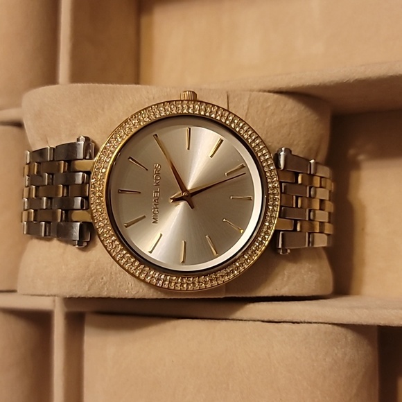 Michael Kors MK 3215 watch - Picture 1 of 2